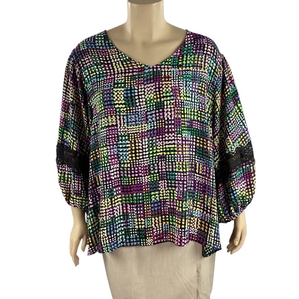 Cato Multicolor Dot Print Blouse 26/28W Black V-Neck Lace Sleeve Detail
